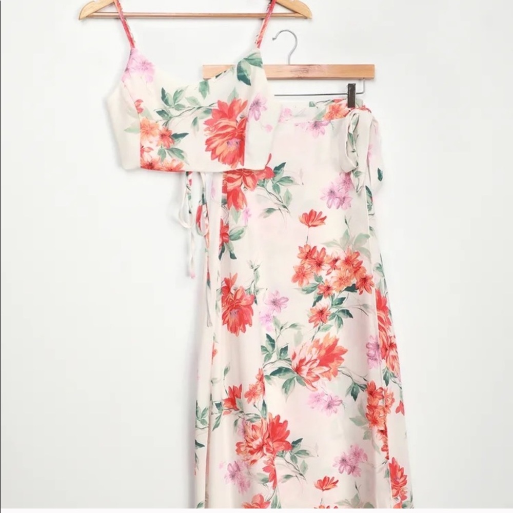 Lulu’s 2 Piece “Bloom w/ a view” maxi set
